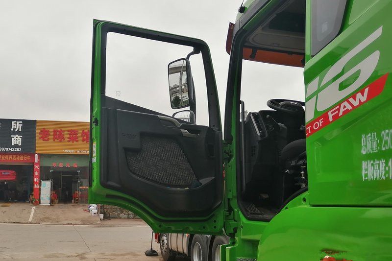 FAW Jiefang J6P pilot version 500 horsepower 8X4 8.2 meter dump truck 