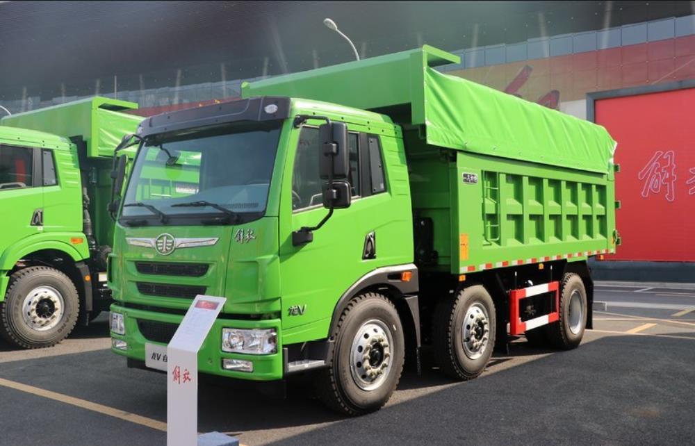 FAWQD Jiefang longV 220HP 6X2 6.8m dump truck