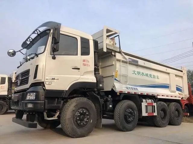 DFC Commercial Vehicle Tianlong KC heavy truck 350 horsepower 8X4 6 meter dump truck