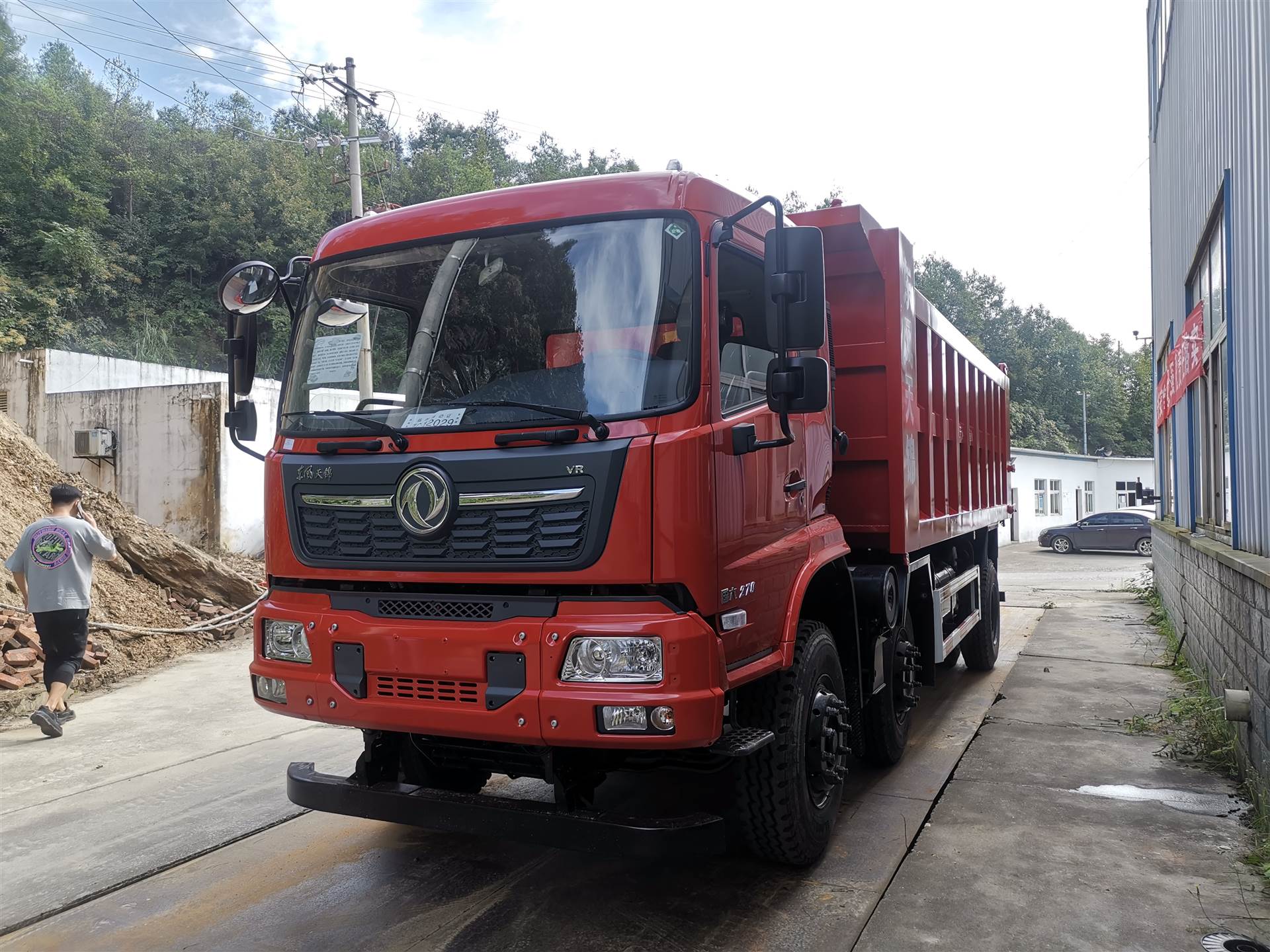 DFC Commercial Vehicle Tianlong KC Heavy Truck 420 HP 8X4 7.2m Dump Truck