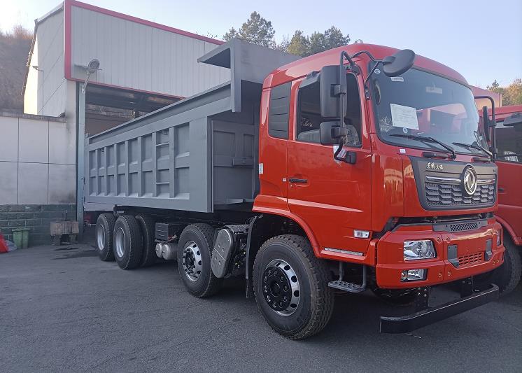 DFC Commercial Vehicle Tianlong KC Heavy Truck 350 HP 8X4 6m Dump Truck 