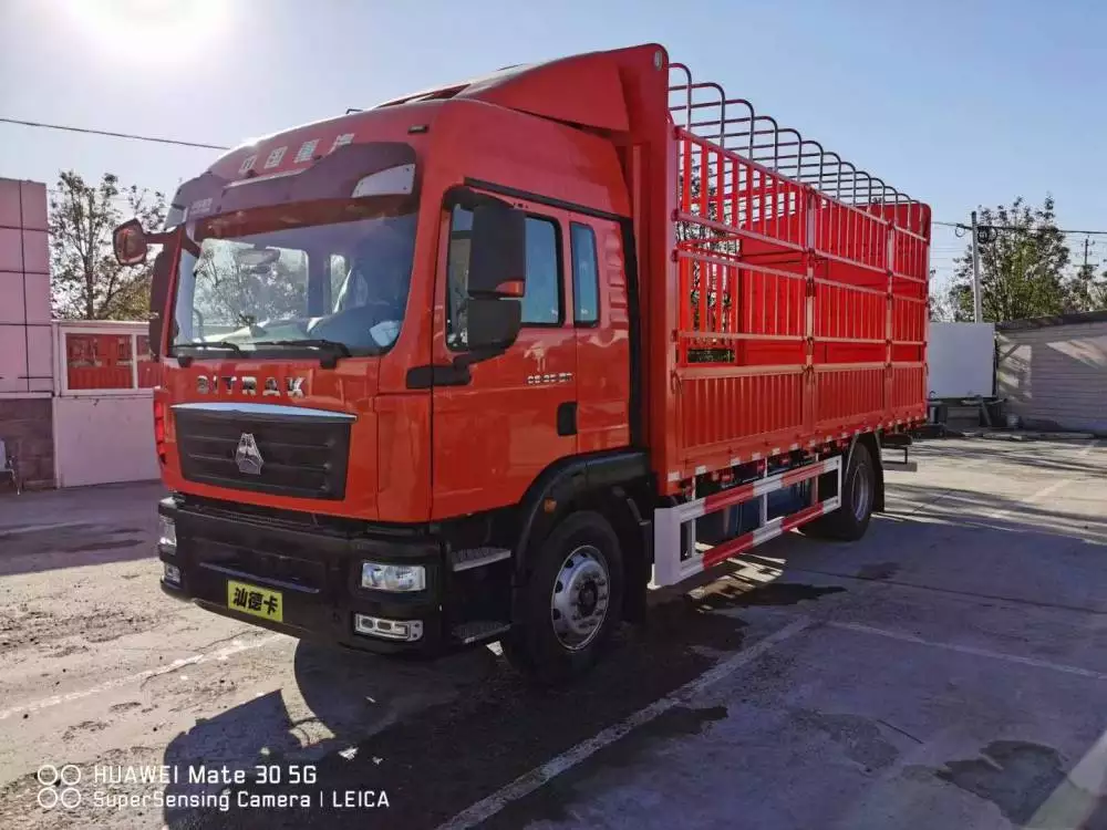 Sinotruk SITRAK 290 horsepower 4X2 AMT truck 