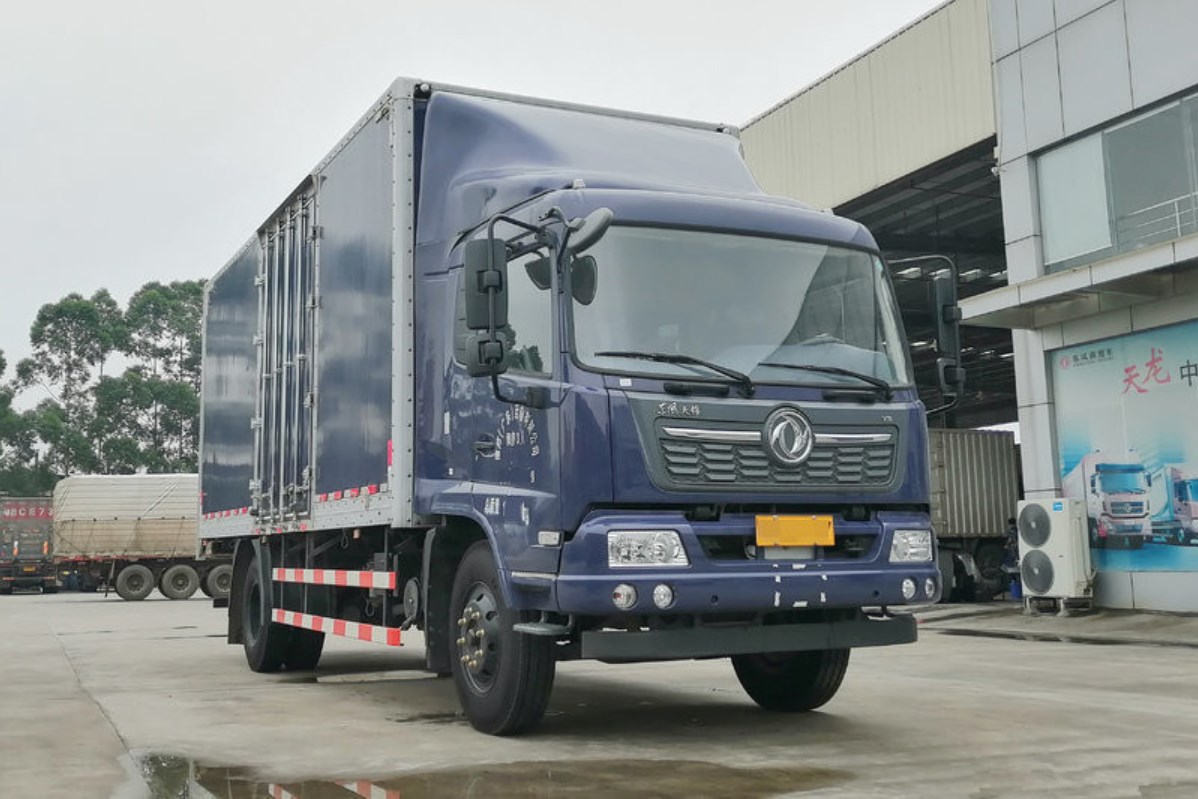 DFC Dongfeng Commercial Vehicles Tianjin KR Star Edition 260 HP 4X2 9.8m Wing Opening Van Truck