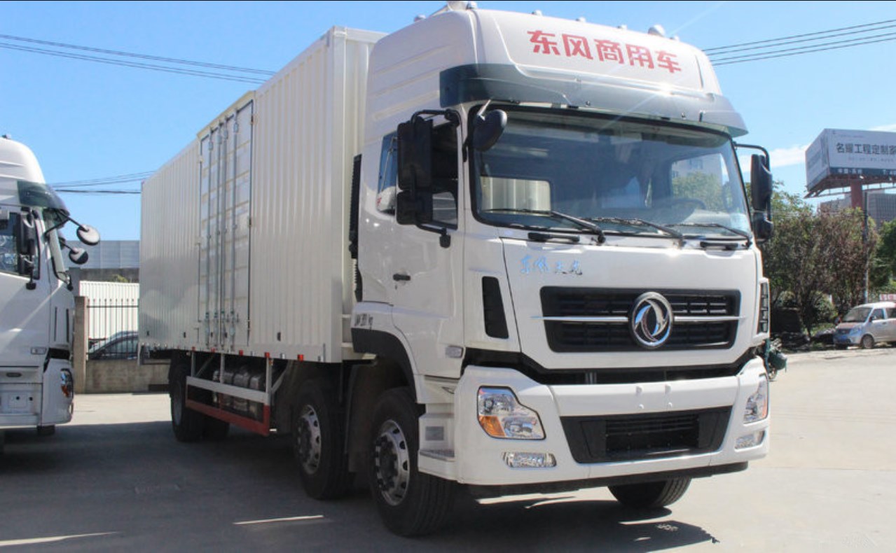 Dongfeng Commercial Vehicles Tianlong Flagship KX King Edition 490 HP 8X4 9.4m AMT Automatic Transmission Gate Truck 