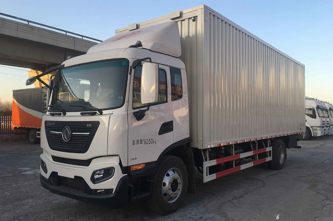 Dongfeng Commercial Vehicle Tianjin KR 240 HP 4X2 9.8m van truck