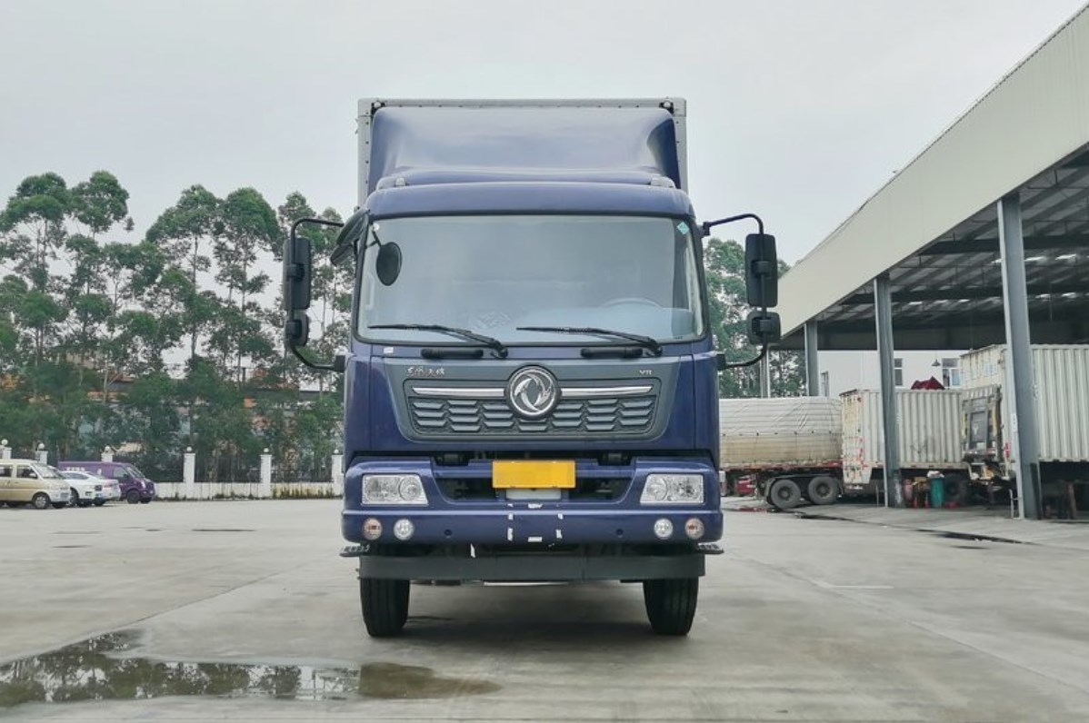 DFC Dongfeng Commercial Vehicles Tianjin KR Star Edition 260 HP 4X2 9.8m Wing Opening Van Truck