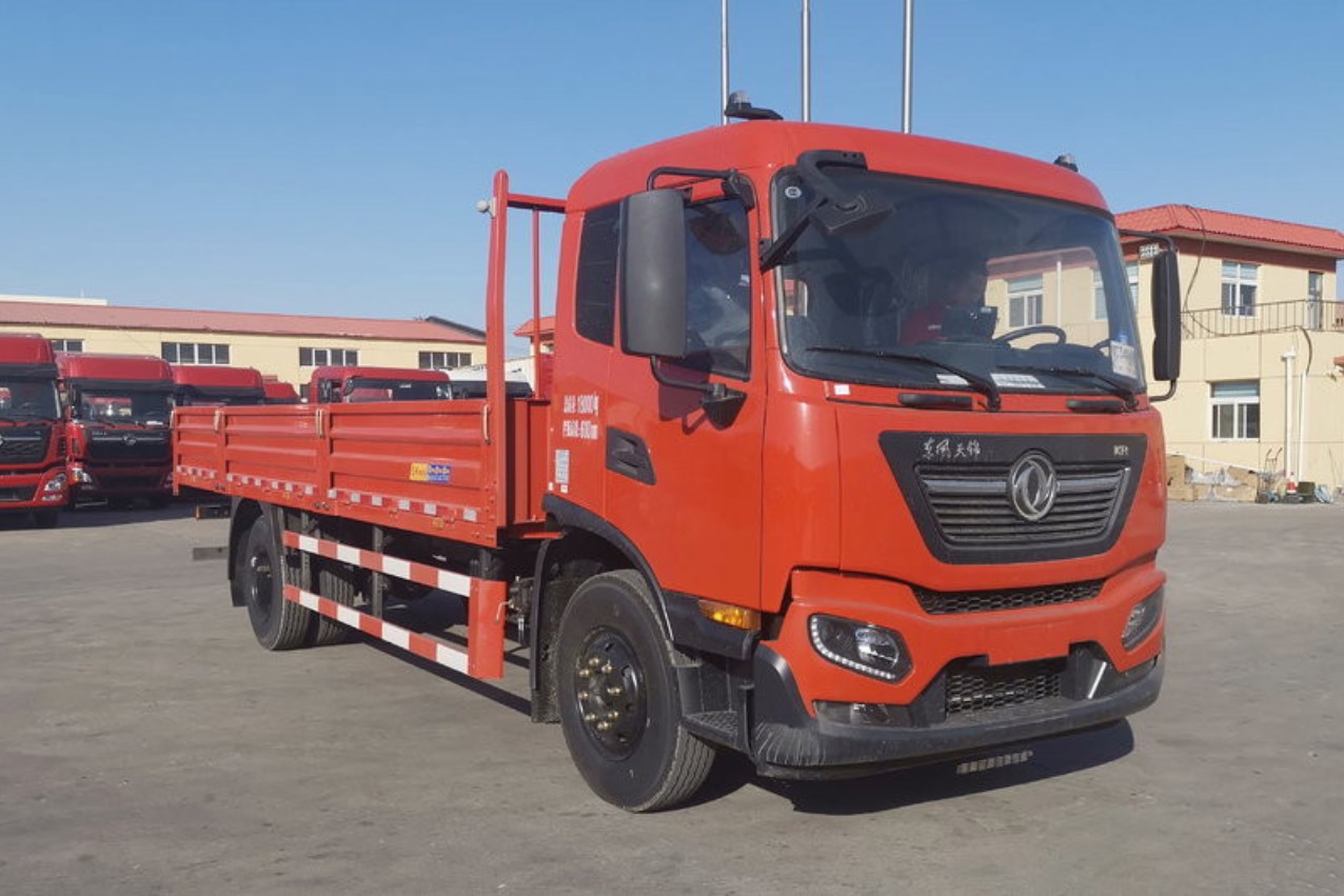 DFC Dongfeng Commercial Vehicles Tianjin KR Elite Edition 195 HP 4X2 4.8m van 