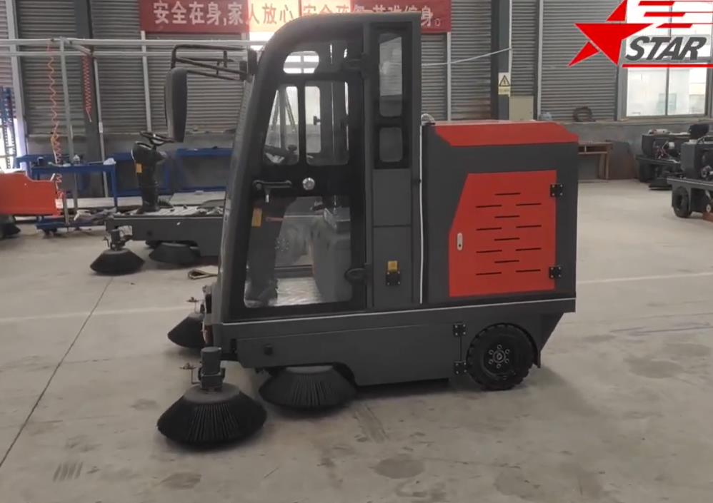 Special sweeping vehicle ordered by Japanese customer