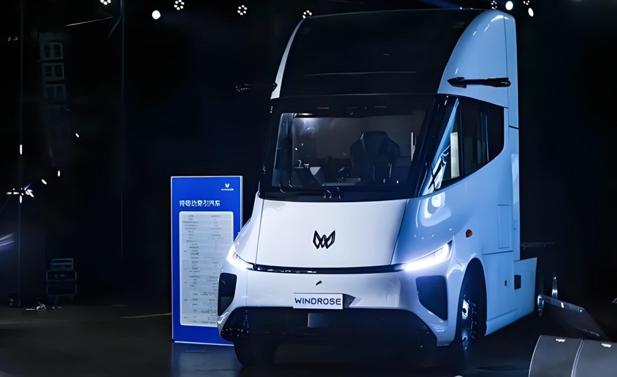 China-made electric truck has a range of 700 kilometers