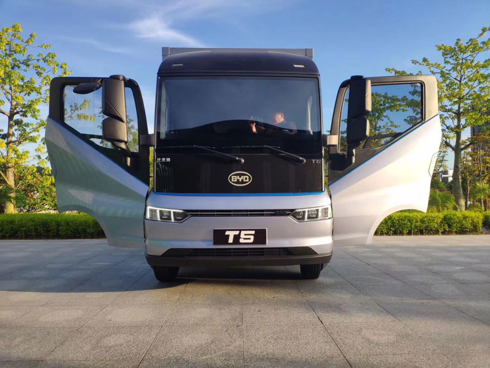 BYD T5DB 4.5T 4.03m single-row pure electric van light truck