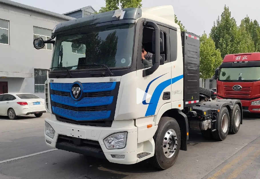 Review of Foton Auman EST Star Edition 580HP 6X4 Tractor Truck