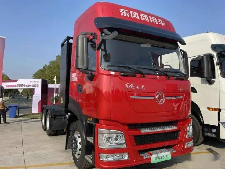 Dongfeng Commercial Vehicle Tianlong KL 6X4 pure electric battery swap tractor