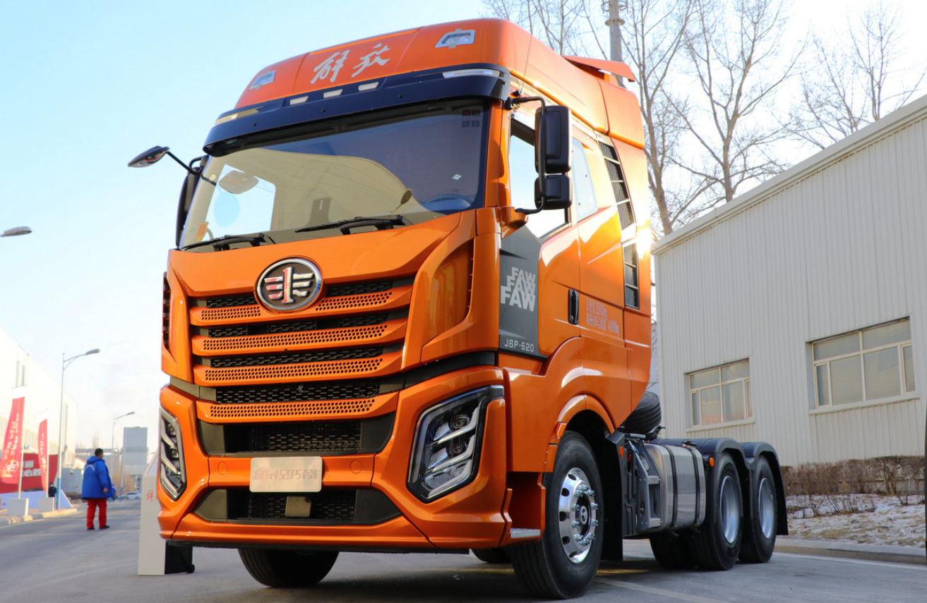 China Heavy Truck SITRAK C7h tractor vehicle description