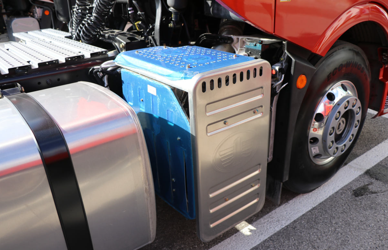 Jiefang J6V Elite Edition 12.5L Diesel 580 Horsepower 6X4 First Automobile Jiefang 12-speed AMT Automatic Transmission Tractor 