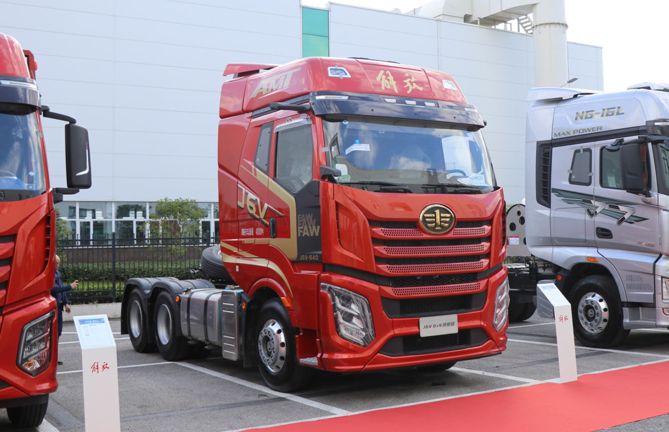 Jiefang J6V Elite Edition 12.5L Diesel 580 Horsepower 6X4 First Automobile Jiefang 12-speed AMT Automatic Transmission Tractor 