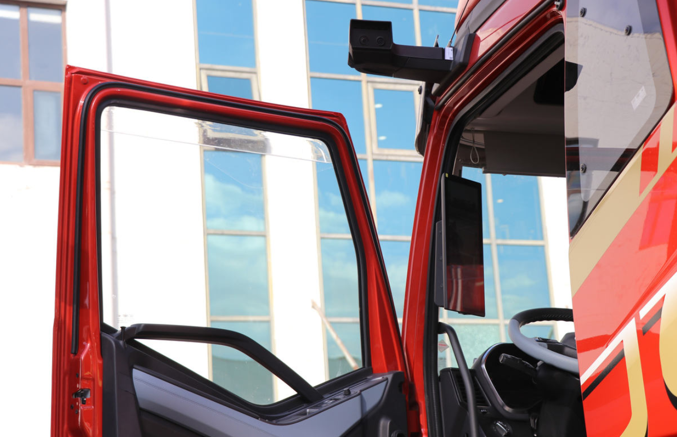 Jiefang J6V Elite Edition 12.5L Diesel 580 Horsepower 6X4 First Automobile Jiefang 12-speed AMT Automatic Transmission Tractor 