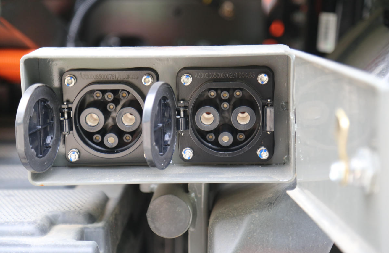 Heavy-duty truck HOWO TX from Heavy-Duty HOWO 8X4 5.6 meters pure electric dump truck 