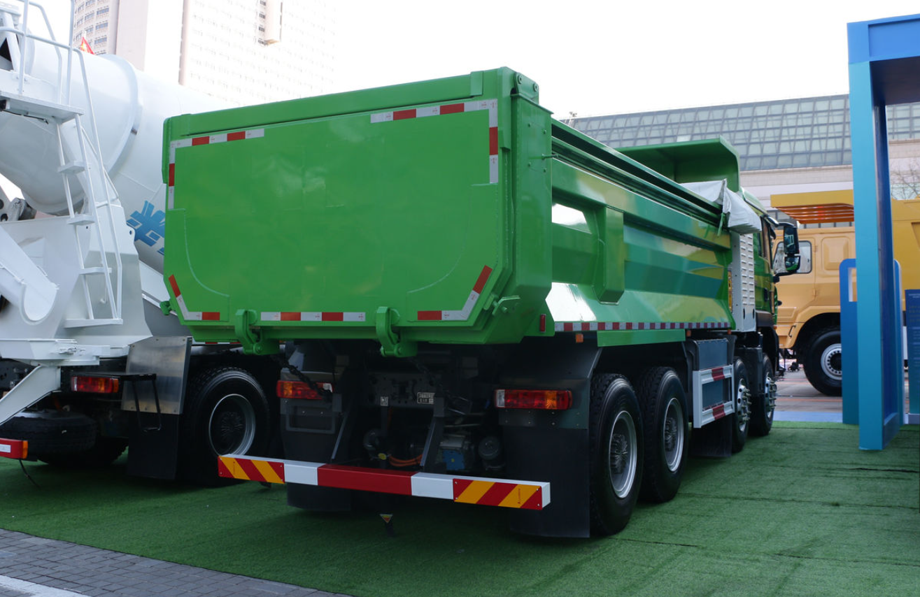 Sinotruk HOWO TX Heavy Truck 6X4 6.5米 Pure Electric dump truck