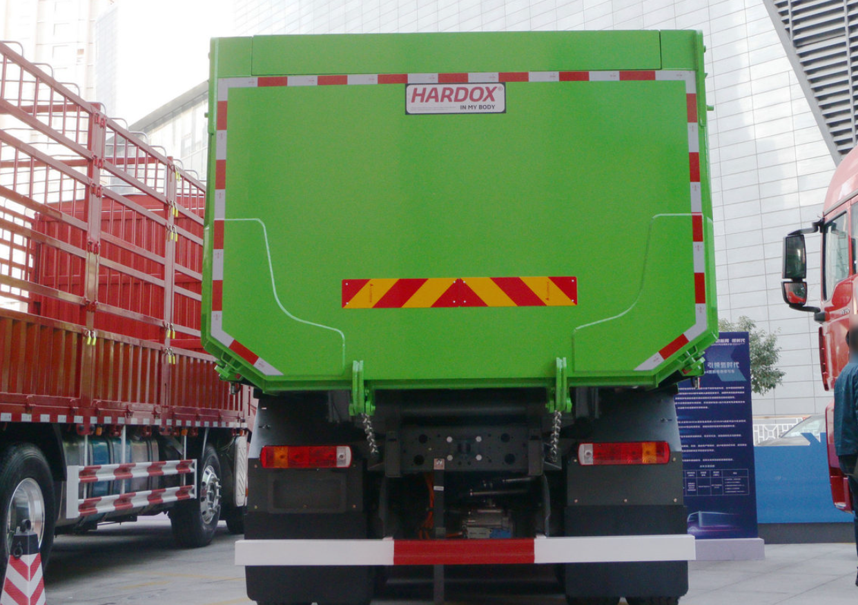 Sinotruk HOWO TX Heavy Truck 8X4 5.6米 Electric Pure Self-unloading Truck