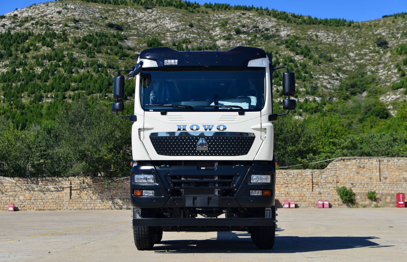 Sprinkler trucks ordered by Saudi Arabian customers