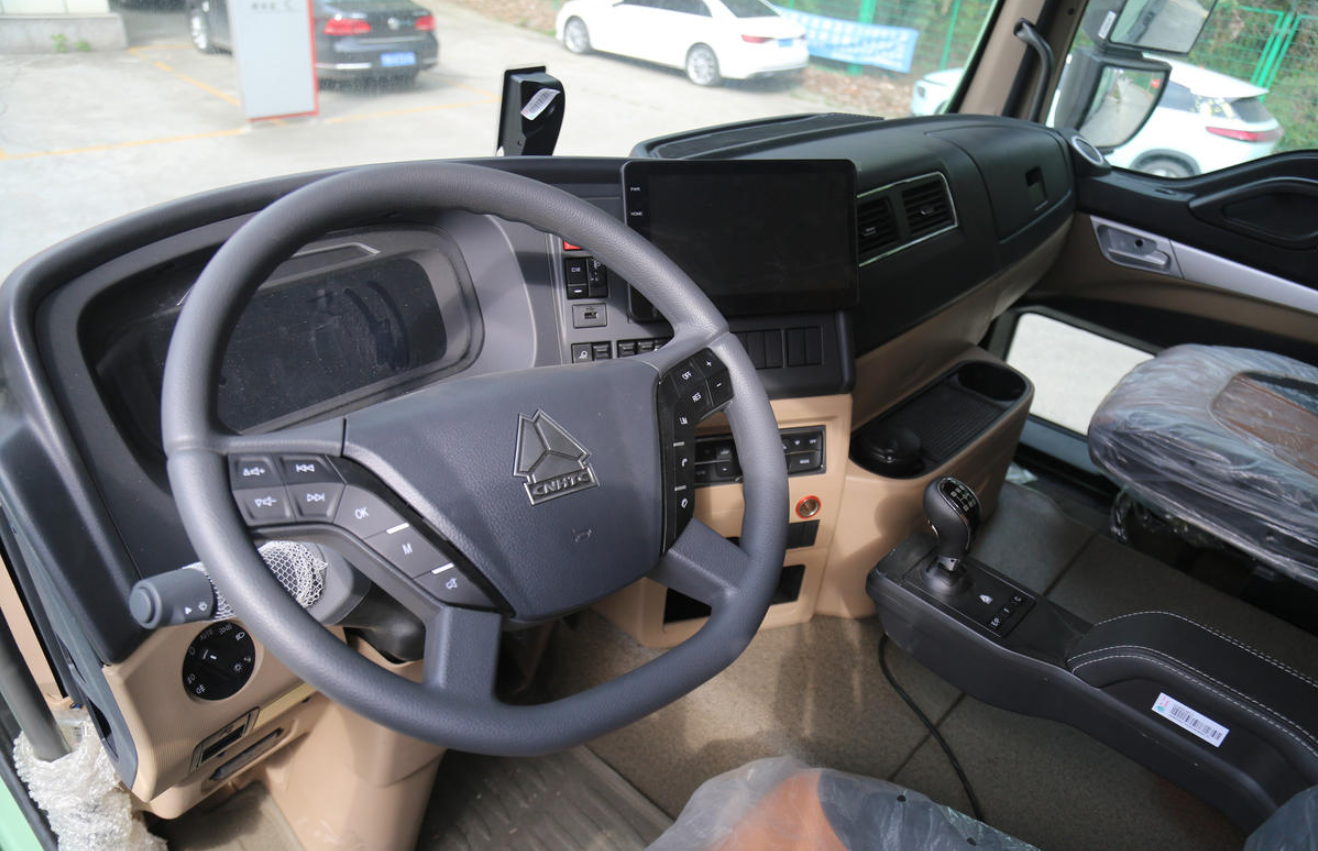 Heavy-duty truck HOWO TX from Heavy-Duty HOWO 8X4 5.6 meters pure electric dump truck 