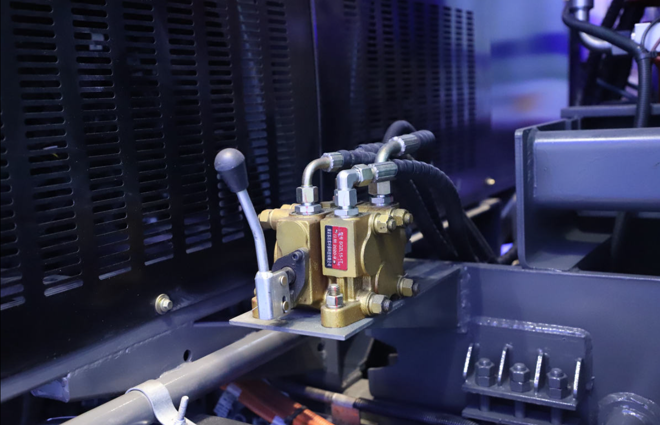 Heavy-duty truck HOWO TX from Heavy-Duty HOWO 8X4 5.6 meters pure electric dump truck 